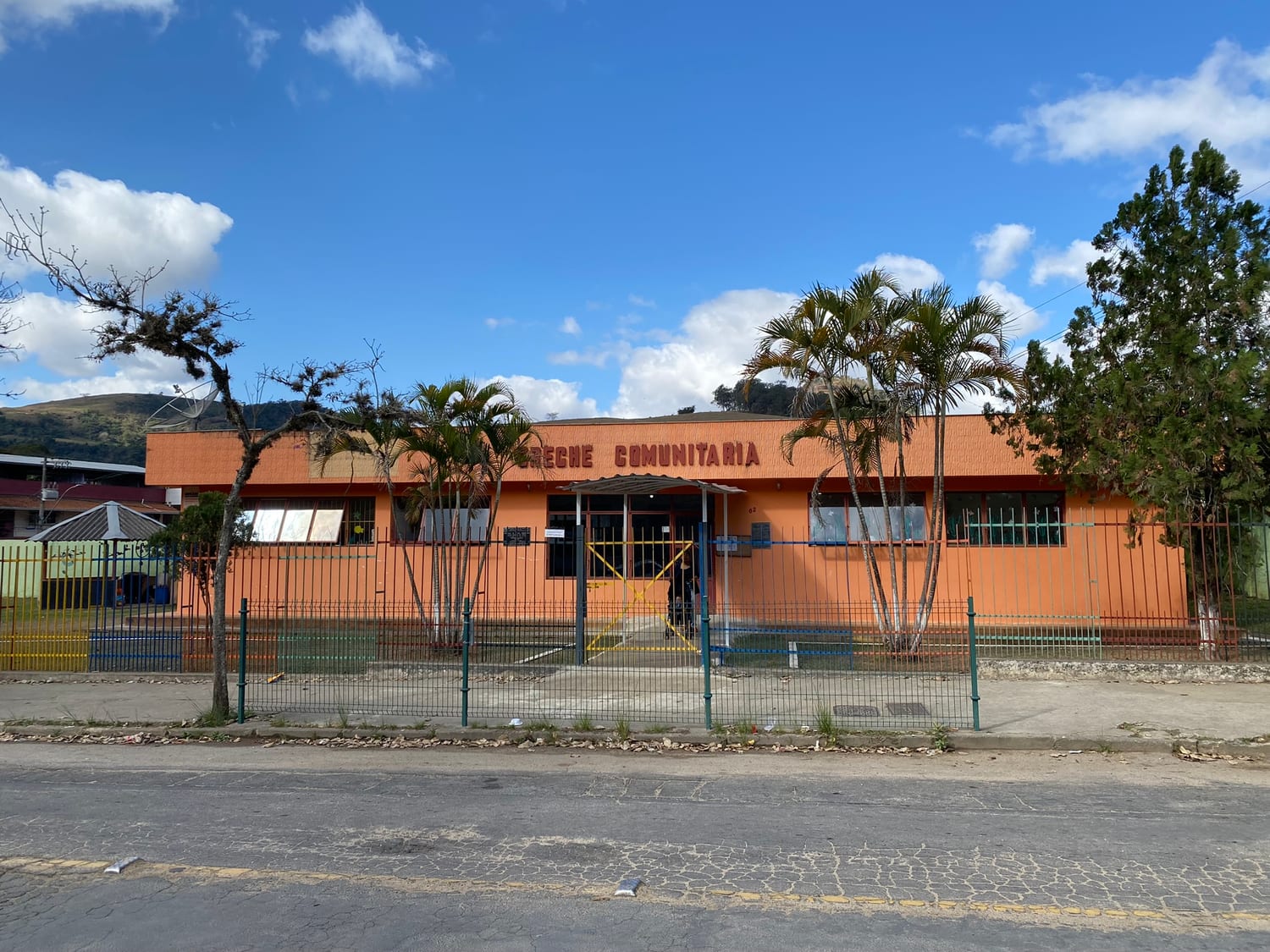 para a educação — realização de Tiago Bonecão em Juiz de Fora
